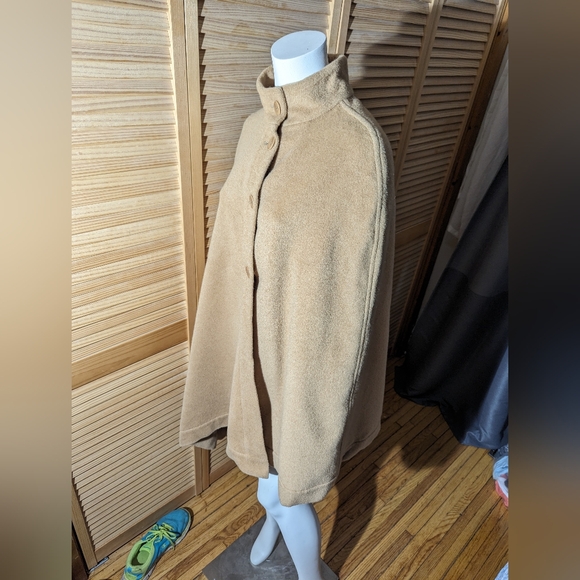 Mondi cashmere Shoal cape - Picture 4 of 8